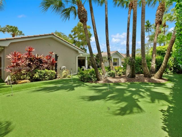 Продажа дома по адресу 2100 NE 211th Ter - фото 6245035