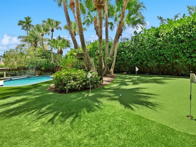 Продажа дома по адресу 2100 NE 211th Ter - фото 6245036