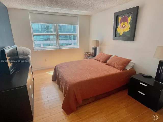 Продажа квартиры #1401 - фото 6241639