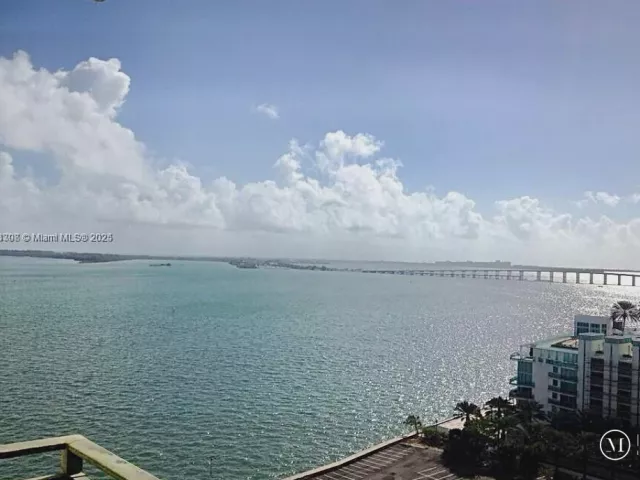 Продажа квартиры #1401 - фото 6241629