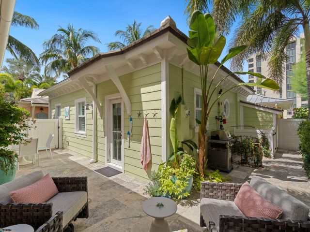 Дом в аренду по адресу 2225 S Ocean Boulevard 2 - фото 6252929