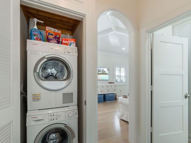 Дом в аренду по адресу 2225 S Ocean Boulevard 2 - фото 6252933