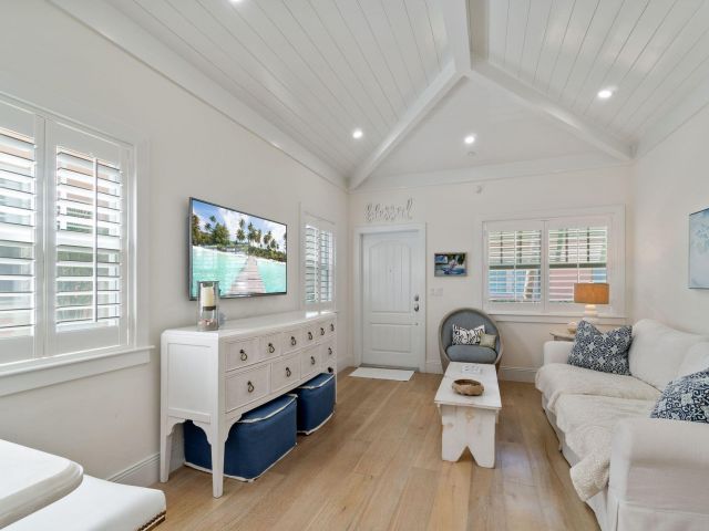 Дом в аренду по адресу 2225 S Ocean Boulevard 2 - фото 6252943