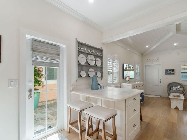 Дом в аренду по адресу 2225 S Ocean Boulevard 2 - фото 6252945