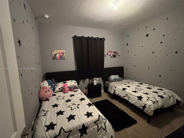 Продажа дома по адресу 830 SE 19th St - фото 6240505