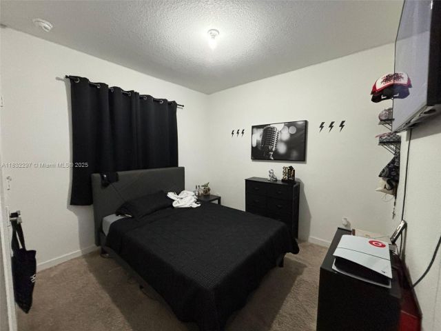 Продажа дома по адресу 830 SE 19th St - фото 7433972