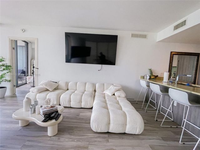 Продажа квартиры #4204 - фото 6258078