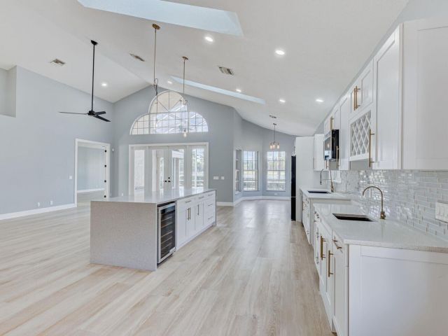 Дом в аренду по адресу 8300 Bob O Link Drive - фото 6242151