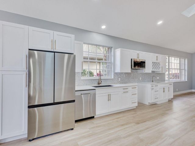 Дом в аренду по адресу 8300 Bob O Link Drive - фото 6242155