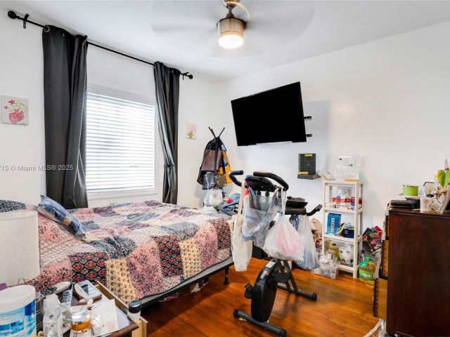 Продажа дома по адресу 104 SW 40th Ave - фото 6274653