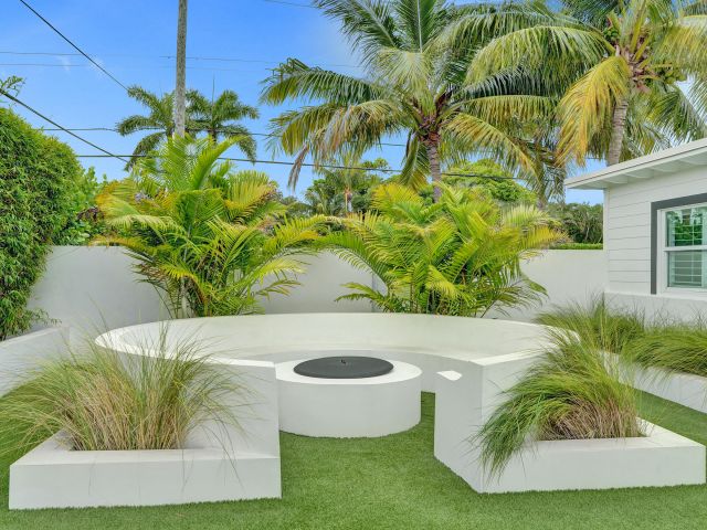 Дом в аренду по адресу 915 N Swinton Avenue - фото 6252869