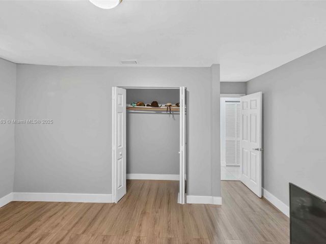 Продажа дома по адресу 8224 NW 1st Pl - фото 6253810