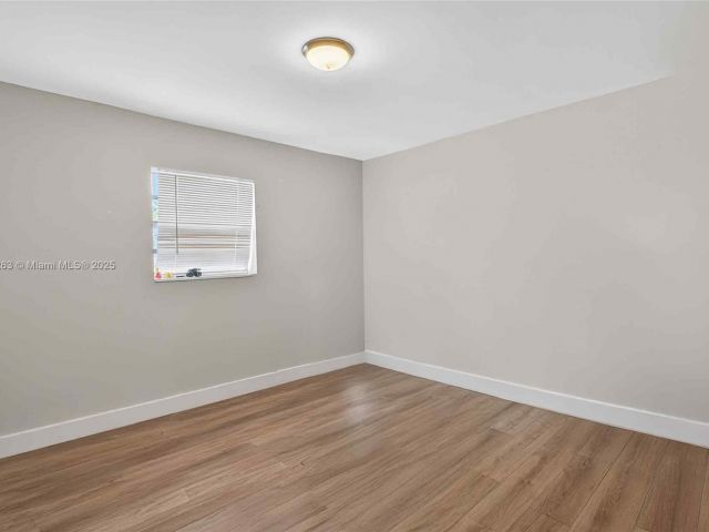 Продажа дома по адресу 8224 NW 1st Pl - фото 6253813