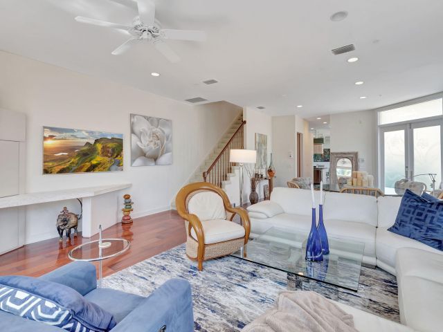 Дом в аренду по адресу 2115 S Ocean Boulevard 14 - фото 6252826