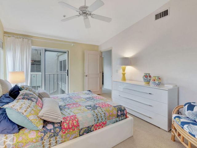 Дом в аренду по адресу 2115 S Ocean Boulevard 14 - фото 6677139