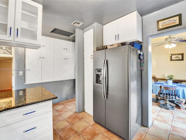 Продажа дома по адресу 1340 Jackson St - фото 6266154