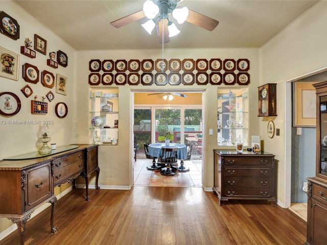 Продажа дома по адресу 1340 Jackson St - фото 6266158