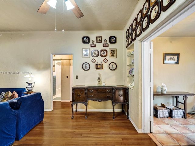 Продажа дома по адресу 1340 Jackson St - фото 6266159