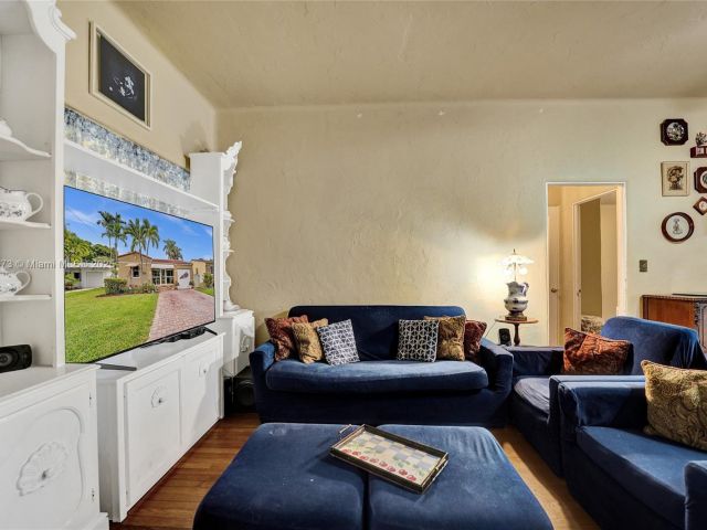 Продажа дома по адресу 1340 Jackson St - фото 6266165