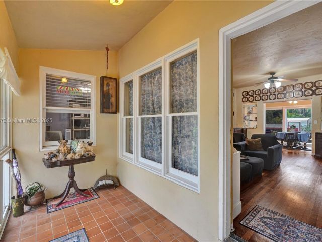 Продажа дома по адресу 1340 Jackson St - фото 6266168