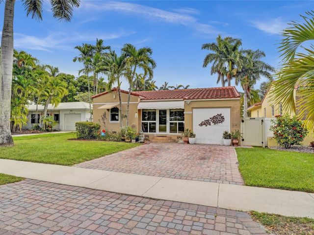 Продажа дома по адресу 1340 Jackson St - фото 6266171