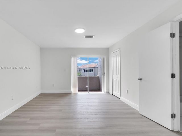 Продажа дома по адресу 6514 SW 128th Pl 6514 - фото 6268910