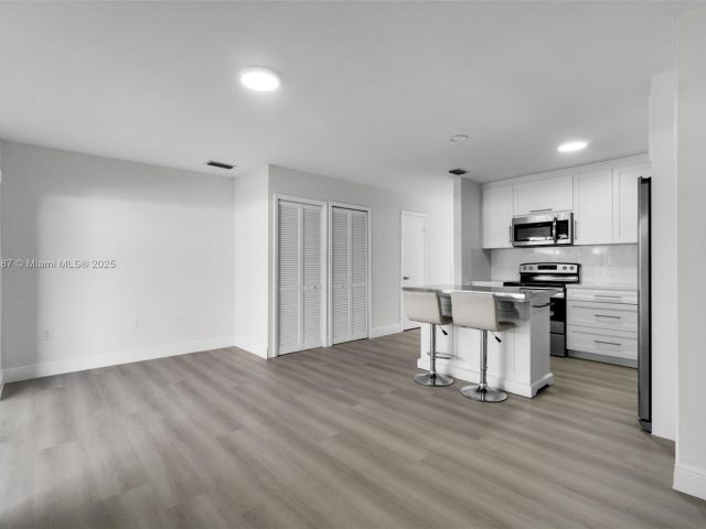 Продажа дома по адресу 6514 SW 128th Pl 6514 - фото 6268912