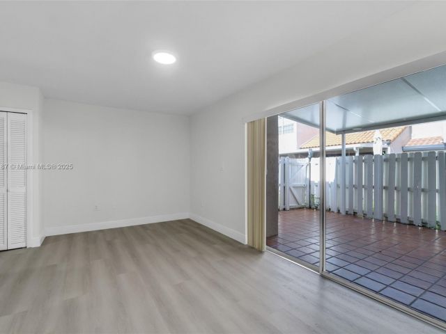 Продажа дома по адресу 6514 SW 128th Pl 6514 - фото 6268914