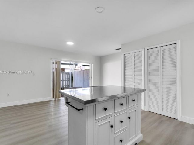 Продажа дома по адресу 6514 SW 128th Pl 6514 - фото 6268917