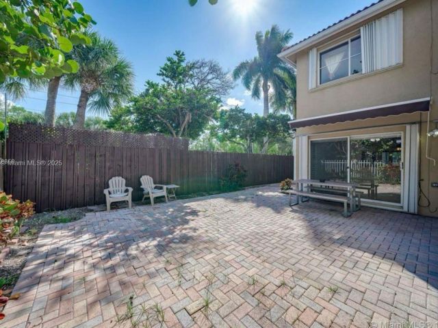 Продажа дома по адресу 1125 Butternut Ln - фото 6243674