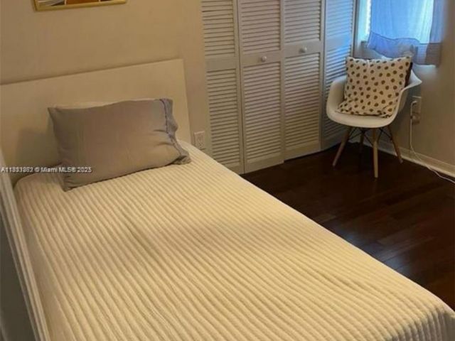 Продажа дома по адресу 1125 Butternut Ln - фото 6243676