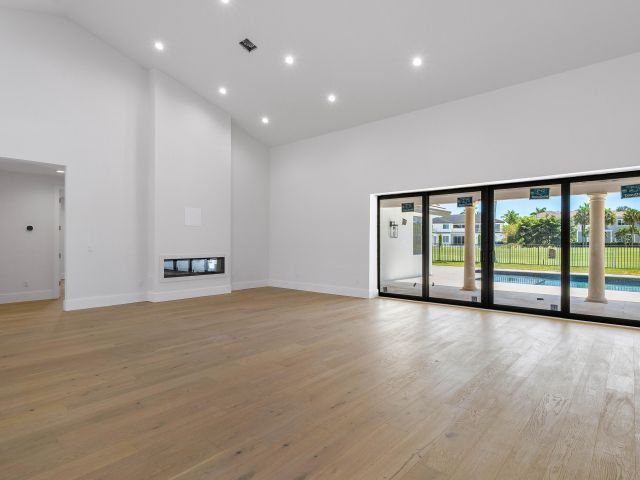 Продажа дома по адресу 7536 Fenwick Place - фото 6251732