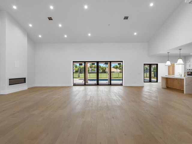 Продажа дома по адресу 7536 Fenwick Place - фото 6251734