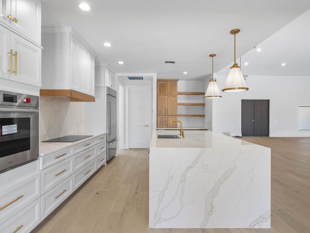 Продажа дома по адресу 7536 Fenwick Place - фото 6251735