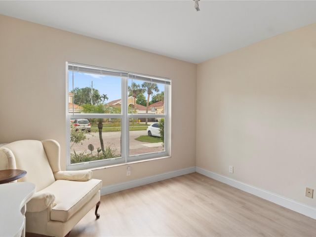 Продажа дома по адресу 9381 Aegean Dr - фото 6251743