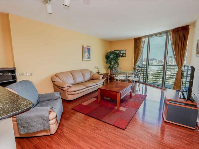 Продажа квартиры #3918 - фото 6264042