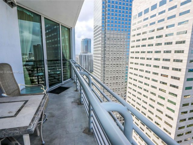 Продажа квартиры #3918 - фото 6264043