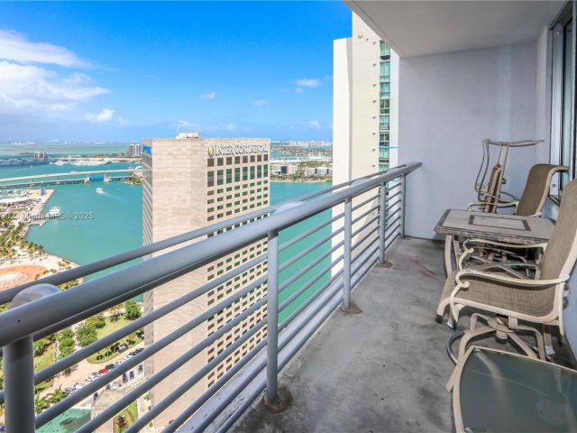 Продажа квартиры #3918 - фото 6264044