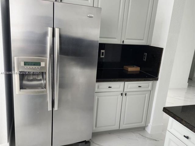 Продажа дома по адресу 8465 NW 108th Path - фото 6243504