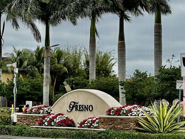 Дом в аренду по адресу 146 SE 34th Ter 146 - фото 6243560