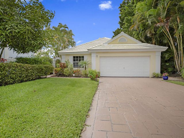 Продажа дома по адресу 9358 Heathridge Drive - фото 6893666