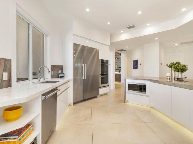 Продажа дома по адресу 1504 Breakers West Boulevard - фото 6245217