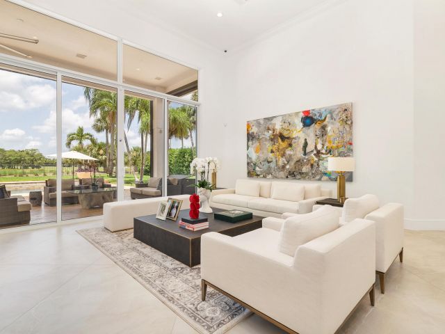 Продажа дома по адресу 1504 Breakers West Boulevard - фото 6245226