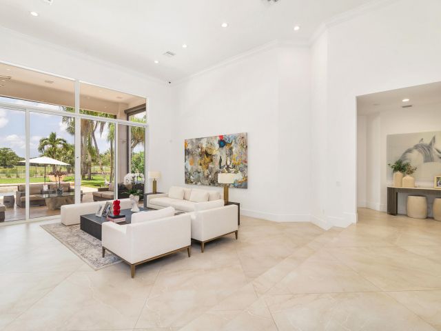 Продажа дома по адресу 1504 Breakers West Boulevard - фото 6245228