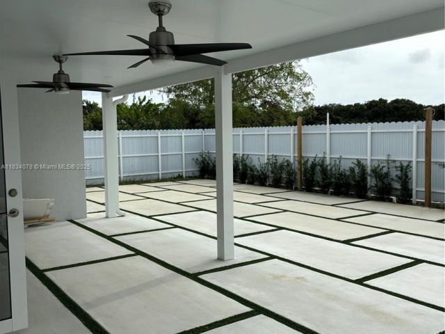 Дом в аренду по адресу 13612 SW 184th Ln - фото 6248377