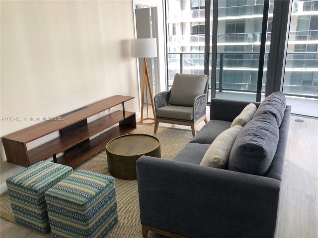 Квартира в аренду номер - фото 6807497