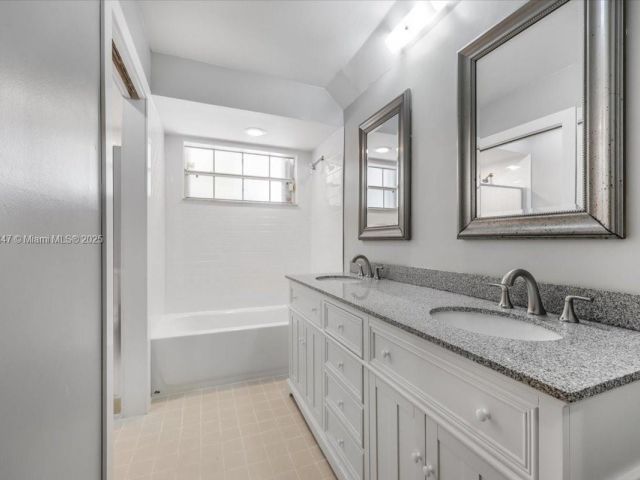 Продажа дома по адресу 5366 214th Ct S - фото 6268771