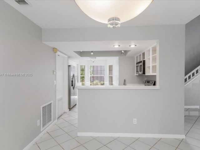 Продажа дома по адресу 5366 214th Ct S - фото 6268779