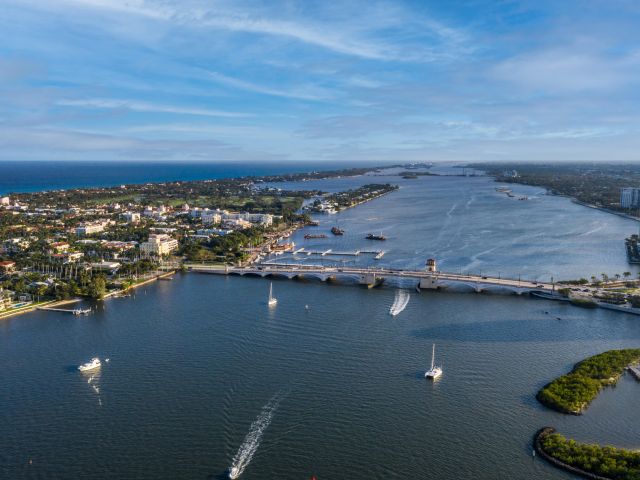 Продажа дома по адресу 7932 Flagler Court - фото 6245204