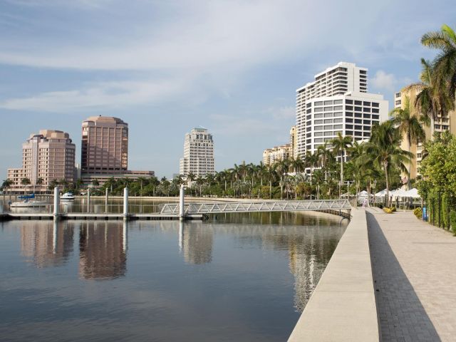 Продажа дома по адресу 7932 Flagler Court - фото 6245209